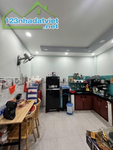 ĐÓN TẾT! Bán Nhà 4 Tầng Cực Đẹp CMT8, 40m2, 6.2 Tỷ - 1