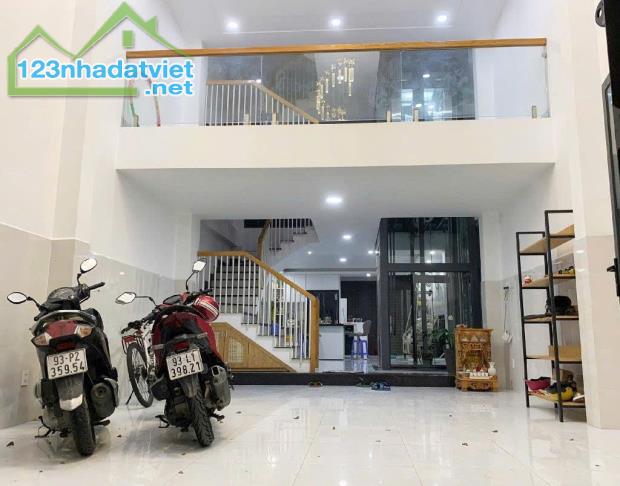 NGAY MOONLIGHT BÌNH THỌ, NHÀ 4 TẦNG, 80M2 NGANG 5M, FULL NỘI THẤT, ĐƯỜNG OTO. 7 TỶ XTL. - 3