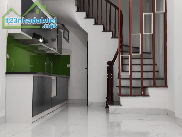 Chuyển hướng sàng liền kề bán nhà 40.9m2- 5 tầng -ô tô vào nhà-mt-5m- vin-home-tây mỗ - 1