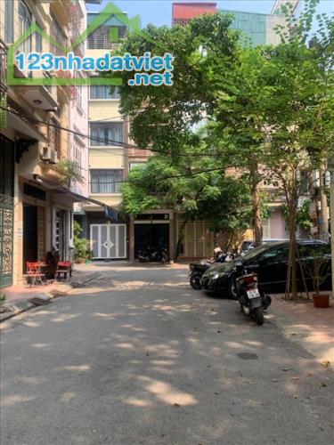 BÁN NHÀ PHÂN LÔ LIỀN KỀ ĐƯỜNG HỒNG HÀ - BA ĐÌNH - 32M2 - GIÁ 11,4 TỶ