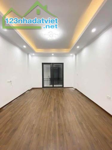 Bán nhà 55m2-3 tầng 100m ra cầu Đại Thành -Đông La, nhà hoàn thiện, về ở ngay .Giá 3.4 tỷ. - 2