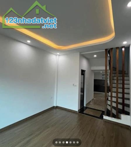 BÁN NHÀ ĐẸP, HIẾM  LA KHÊ, NGÕ Ô TÔ TRÁNH 40 M2 X 5 TẦNG, GIÁ 5.5 TỶ - 2