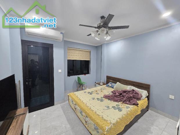 Bán Nhà Khương Đình- Thanh Xuân – Lô góc - Ngõ nông –Diện Tích: 40m giá 6 Tỷ - 3