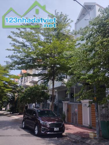Quận 7. KDC Tân Quy. Hiếm Có. Lô Góc 8,2x20m. Chỉ 35 Tỷ. Vị trí cực đẹp. Cần Bán - 5