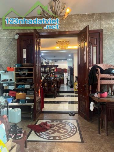 Quận 7. KDC Tân Quy. Hiếm Có. Lô Góc 8,2x20m. Chỉ 35 Tỷ. Vị trí cực đẹp. Cần Bán - 3