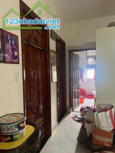 Quận 7. KDC Tân Quy. Hiếm Có. Lô Góc 8,2x20m. Chỉ 35 Tỷ. Vị trí cực đẹp. Cần Bán