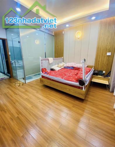 Ở NGAY! Bán Nhà 4 Tầng Cực Đẹp HXT CMT8, 63m2, 10 Tỷ - 2
