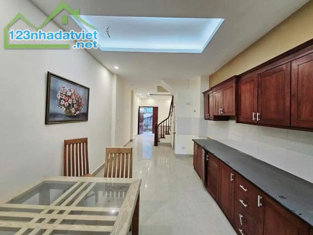 Bán nhà đẹp Lạc Long Quân, Tây Hồ. 48m*5t, mt 5m, 9 tỷ. Ngõ nông sát phố, An sinh đỉnh cao - 1