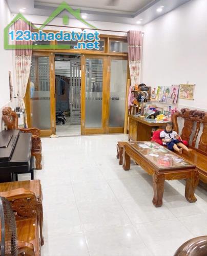 CĂN NHÀ 2 TẦNG, 62M2, TRƯỜNG CHINH, TÂN BÌNH - GIÁ HỜ 6 TỶ  VỊ TRÍ VÀNG, TIỆN ÍCH ĐẦY ĐỦ, - 1