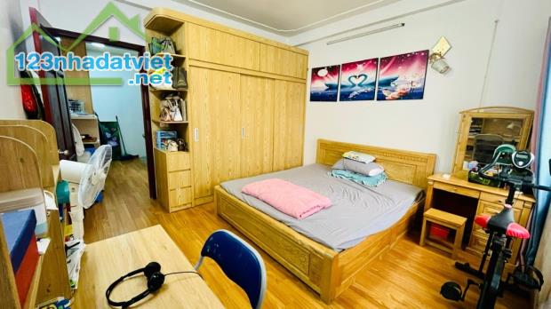 CC BÁN GẤP nhà 5 tầng, 32m², 3PN, Phú Lãm, Hà Đông, lô góc vĩnh viễn, ba gác phi vù vù - - 2