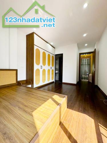 HIẾM-NHÀ THỤY KHUÊ FULL NỘI THẤT 6 TẦNG THANG MÁY, Ở SƯỚNG, CHO THUÊ 32m2 6,95 TỶ - 3