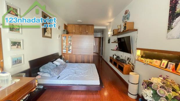 BÁN GẤP NHÀ ĐẸP ÂU CƠ - TÂY HỒ -45M Ô TÔ LÙI CỬA - Ô TÔ TRÁNH CỰC GẦN NHỈNH 6 TỶ