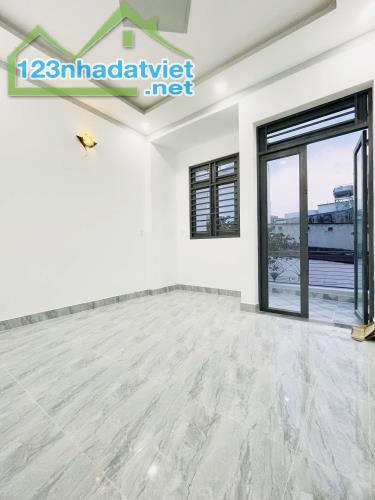 Siêu đẹp nhà HXH Huỳnh Thị Hai ,Q12 ,2T x 52 m2 . Giá chỉ 3.85 tỷ. - 3