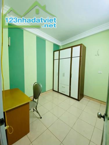 Cho thuê nhà ngõ phố Ngũ Nhạc Hoàng Mai 30m x 4 tầng, giá 9tr/tháng - 2