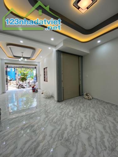 ✅  Bán nhà 3 mặt, nở hậu, đối điện Vincom P.V.Trị, 44m2, 4PN, 4WC – Giá: 5.0 tỷ - 3