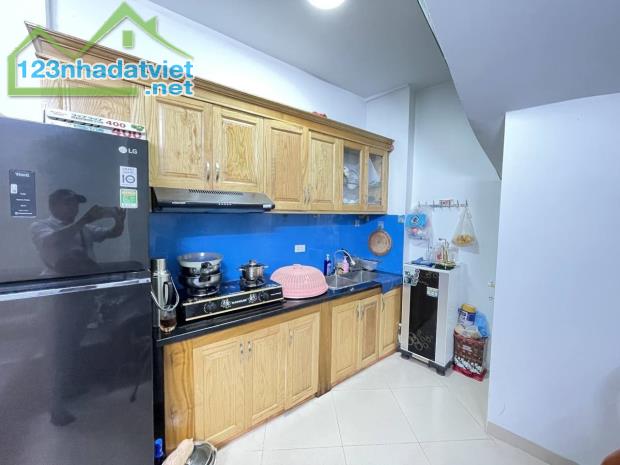 Bán nhà Tam Trinh giá 5.25 tỷ, diện tích 30m2, 5 tầng, mặt tiền 3.5m - 2