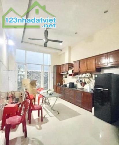 NHÀ ĐẸP THỐNG NHẤT P16 GV - GẦN SIÊU THỊ LOTTE MARK & KDC CITYLAND - DT 52M² - 2 TẦNG - 3