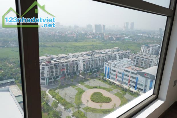 Chính chủ bán căn hộ Khai Sơn City, Long Biên, DT 77.5m2, 2 ngủ 2 wc, view hồ