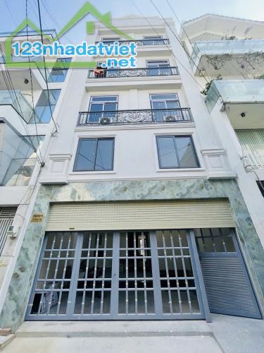 Bán gấp nhà Nơ Trang Long phường 12 Bình Thạnh 8 tầng 130m2 giá chỉ 24.5 tỷ Tl/ 0916862139