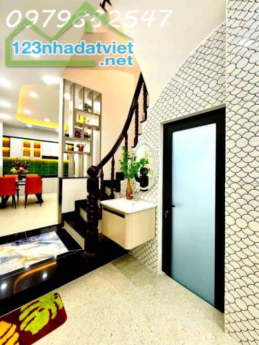 Bán nhà 4 tầng, 46m², 4PN, 4WC, Gò Vấp, 5.3 tỷ Ngay KV Bùi Quang Là - Huỳnh Văn Nghệ - 2