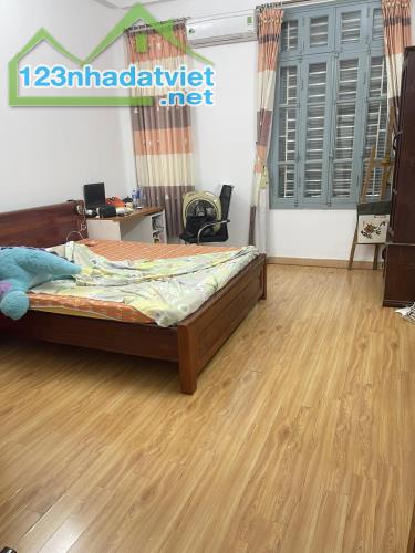 Bán Nhà Trung Phụng 62m2, Mặt Tiền 4.7m Lô Góc, 10m Oto 8.6 Tỷ - 1