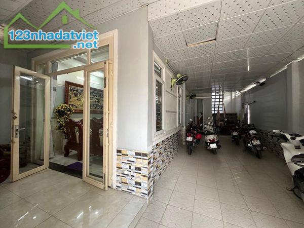 Bán Nhà Quốc Lộ 13,109m2,3Tầng,Xe Hơi Ngủ Trong Nhà,Hiệp Bình Phước Thủ Đức,Gía Nhỉnh 8Tỷ - 2