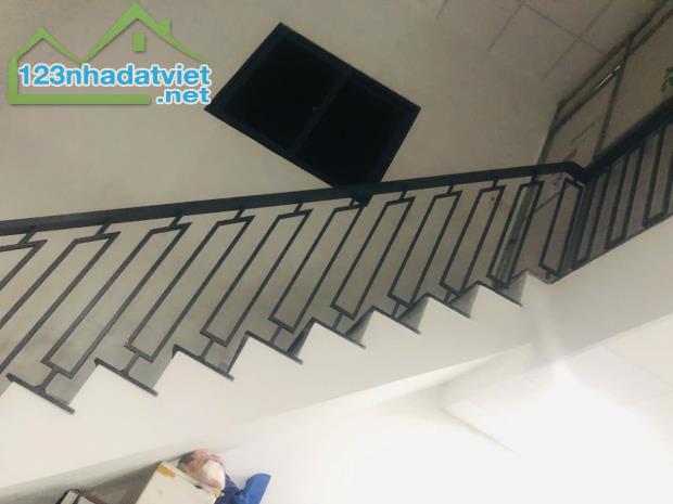 Bán nhà mặt tiền ngang 8m x 23m 180m2 đường số 8 Bình Hưng Hòa A giá chỉ 14 tỷ tương lượng - 1