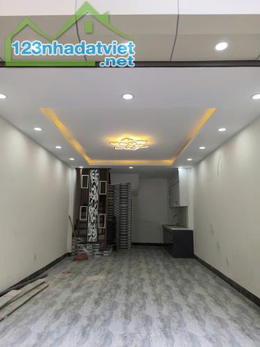 BÁN NHÀ ĐẠI TỪ - Ô TÔ ĐỖ CỬA - GẦN TRƯỜNG HỌC - 30M², 5 TẦNG, CHỈ 6.3 TỶ - 3