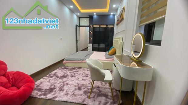 **🏠 Nhà Dân Xây Ngọc Thụy, 42M², 5 Tầng- Lô Góc- Full Nội Thất -Nhỉnh 6 Tỷ** - 3