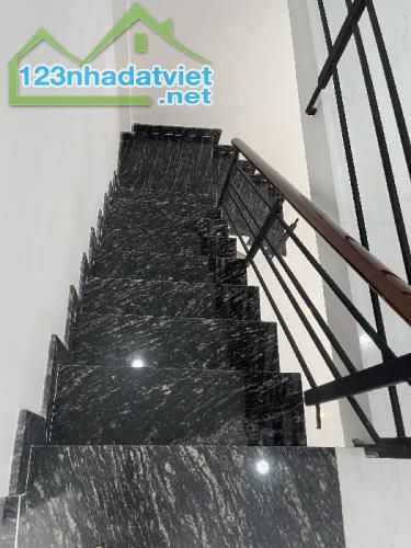 Bán nhà đường Nguyễn Đỗ Cung phường Tây Thạnh quận Tân Phú 48m2 giá chỉ 4.6 tỷ - 2