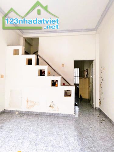 HIẾM - 2 TẦNG - DT 44 M2 (4 x 11), HẺM 4M KD ĐA NGÀNH, ÔTÔ ĐẬU TRONG NHÀ, THỐNG NHẤT, GV. - 1