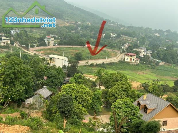 Bán mảnh 3 mặt tiền trục chính phú mãn diện tích 4628m có 400m thổ cư giá 47 tỷ 0985 411