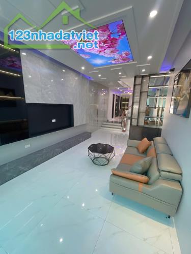 Bán gấp Nhà 4 tầng Nguyễn Văn Linh, Vĩnh Niệm, Lê Chân. HP. 4,15tỷ. 82m2. Ngõ 4m.