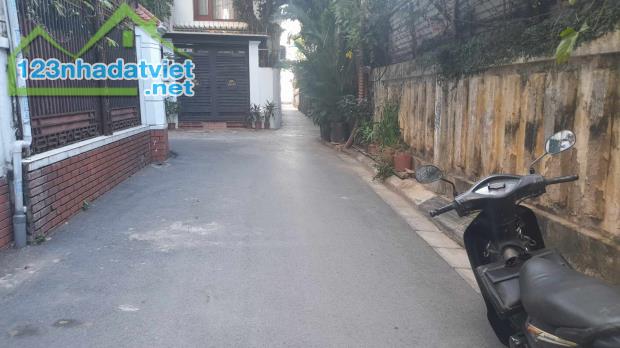Bán Nhà Phố Xuân Diệu Quận Tây Hồ LÔ GÓC P/Lô Ô Tô 133m1T MT10m 32 Tỷ Xuân Diệu.