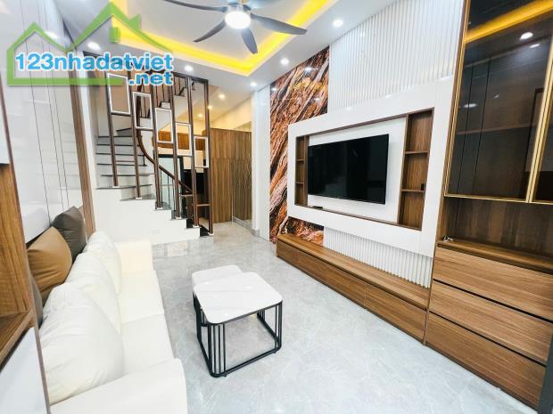 Kẹt vốn bán nhà tây mỗ 34m2- dân xây chắc chăn viu công viên-rẻ 4 tỷ có thương lượng manh - 1