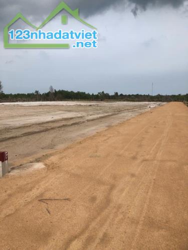 Đất Ngợp ven biển lô 2 Hùng Vương Thị xã Lagi chỉ 1,4 tỷ 1000m - 4