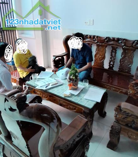 Nhà biệt thự 2 tầng Tỉnh lộ 8 Bình Mỹ Củ Chi Hồ Chí Minh 250m2 có 5,8 tỷ - 3