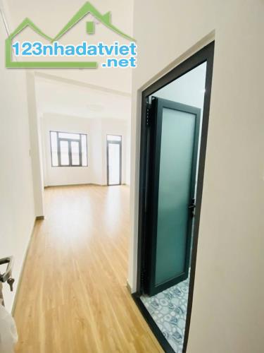 BÁN NHÀ 4 TẦNG 7 PHÒNG NGỦ, 75M2, BÙI MINH TRỰC, QUẬN 8 - GIÁ 7.1 TỶ - SỔ HỒNG - 4