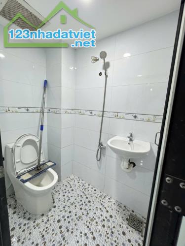 BBán nhà Quang Trung-gv( 3.3*9m), cách chợ hạnh thông tây 1 phút, hẻm thông, đủ tiện ích, - 3