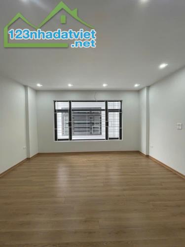 Nhà riêng Đại Tự, , Hoài Đức 35m2 4T ,ngõ thông, ô tô 30m giá chỉ 3,7 tỷ LhQuân 0966412886 - 2