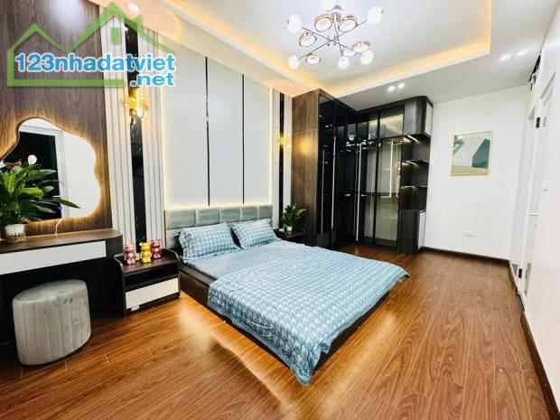 NHÀ ĐẸP THUỴ KHUÊ TÂY HỒ, 29M*5 TẦNG, MT 5M, LÔ GÓC Ô TÔ ĐỖ CỬA, CHỈ NHỈNH 7 TỶ - 3