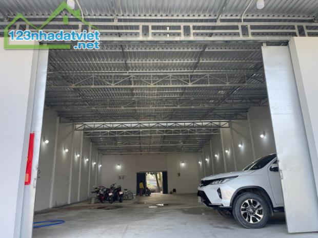 91. Cho Thuê Kho Xưởng 300M² Có Sân Sau Mặt Sông Nhỏ