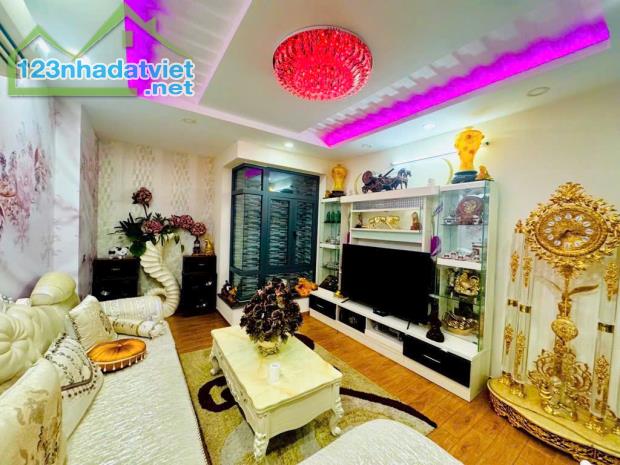 😍SIÊU PHẨM - NHÀ ĐẸP TÂN BÌNH - 5 TẦNG - KHU CÁN BỘ - DÂN TRÍ - ĐƯỜNG NHỰA 6M - XE HƠI N