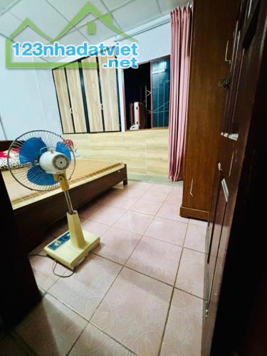 bán căn hộ tập thể Thanh Xuân Bắc, 75M, 3 ngủ 2 wc, 2,95 tỷ. - 2