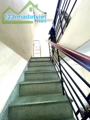 Bán nhà Tùng Thiện Vương, Q8. Hẻm xe hơi 82m2 (4×20). Không quy hoạch. Chỉ 10tyx. TL - 3