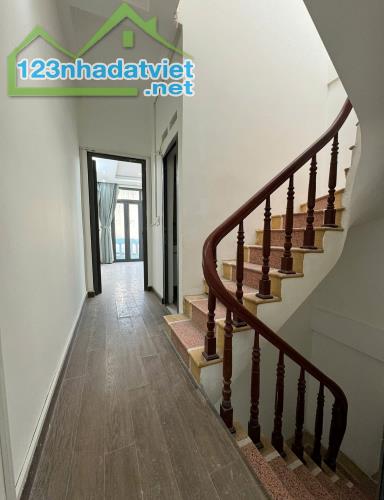 BÁN NHÀ KIM GIANG, 7,35TỶ, 43 m², NHÀ DÂN XÂY- GIÁ HỢP LÝ - LÔ GÓC 3 THOÁNG - VỊ TRÍ ĐẸP - 5