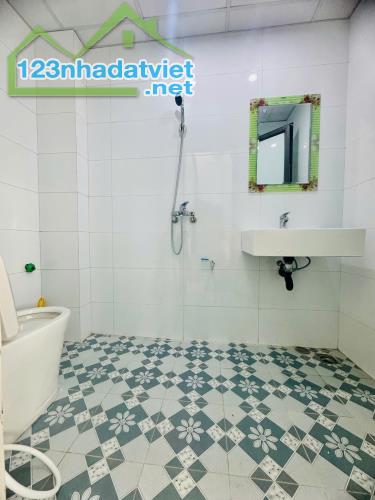 Bán nhà diện tích 43m2*3 tầng tại Đông Mỹ, Thanh Trì, Hà Nội, Giá rẻ 3.x tỷ. - 1