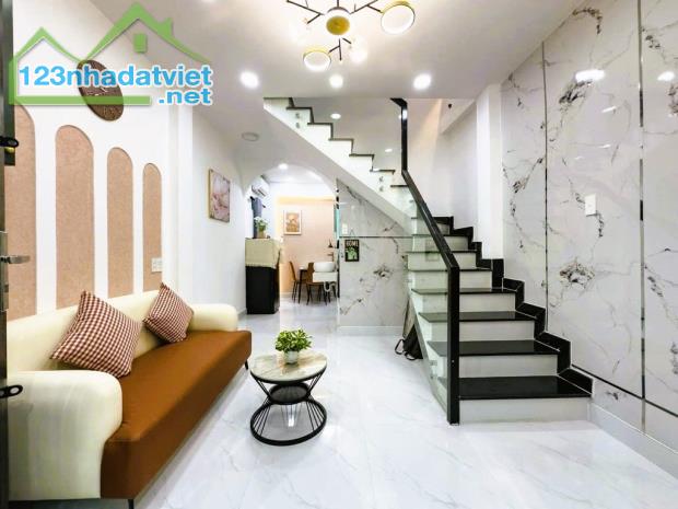 SIÊU PHẨM 2 TẦNG - DTSD 48 M2 - SÁT MT PHAN VĂN TRỊ - BÌNH THẠNH.