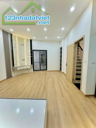 Nhà mới phố Nguyễn Khoái 5 tầng x 30m2 giá 4.95 tỷ - 2