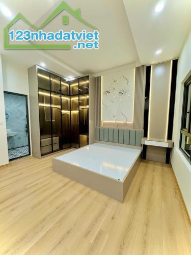 Nhà mới phố Nguyễn Khoái 5 tầng x 30m2 giá 4.95 tỷ - 4